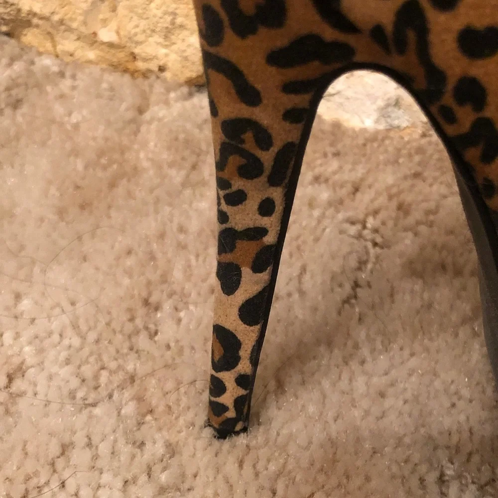Charlotte Russe Leopard Print Peep-Toe Platform Pumps - Brown/Black